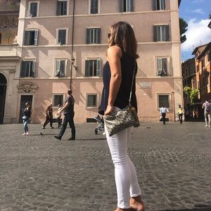 Meet your Posher, Sistina